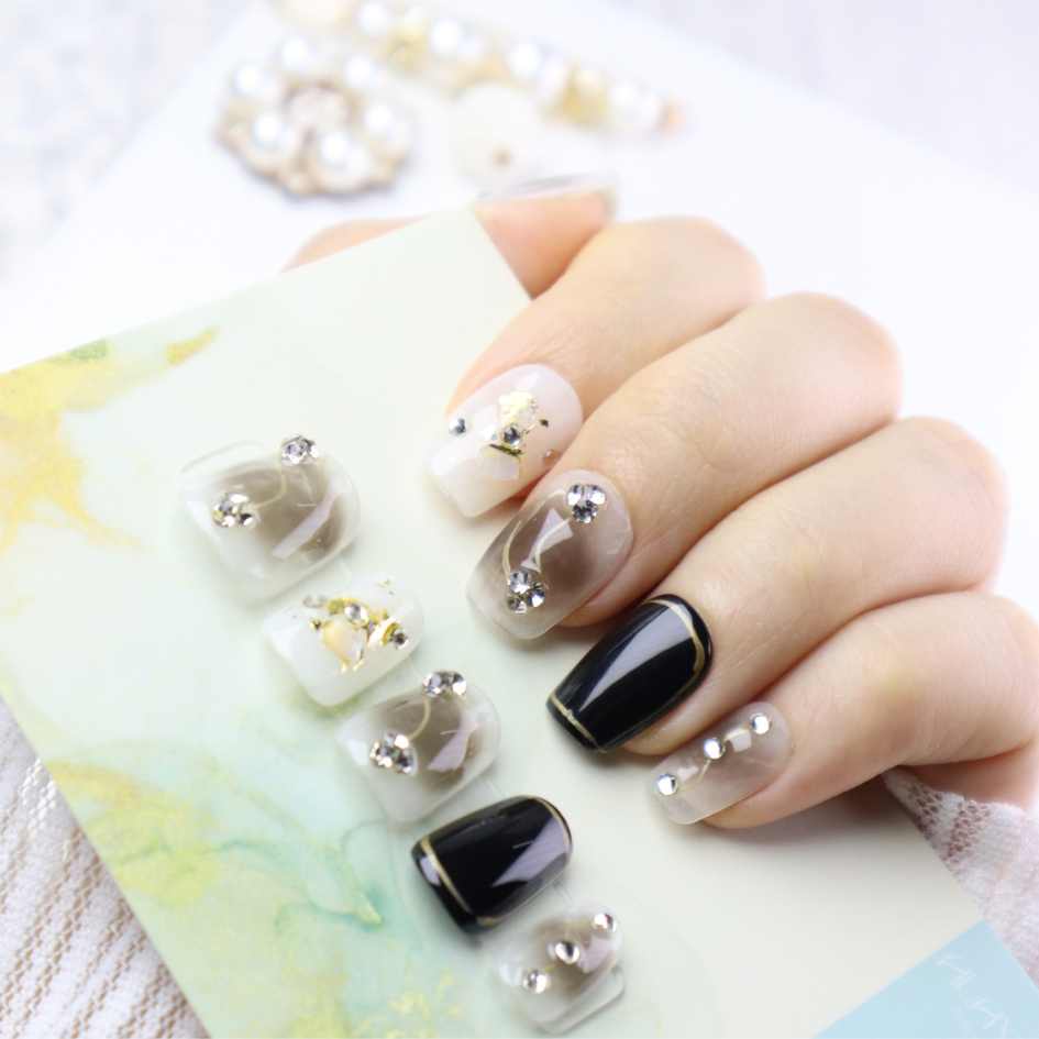 Black Glamour Press-on Nails