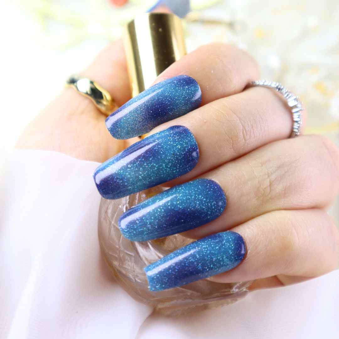 Stunning Blue Gradient Nail Design