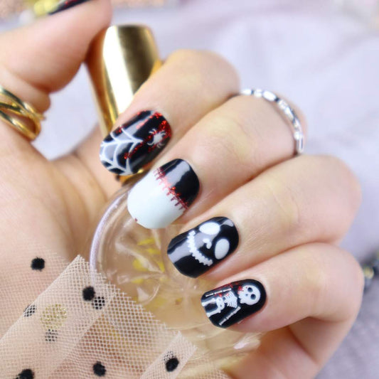 The Skeleton Halloween Gel Nail Strips